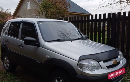 Chevrolet Niva I рестайлинг, 2012 год, 620 000 рублей, 4 фотография