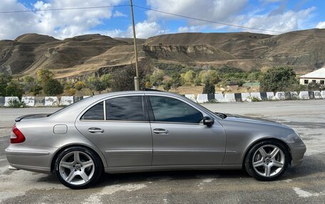 Mercedes-Benz E-Класс, 2003 год, 800 000 рублей, 2 фотография