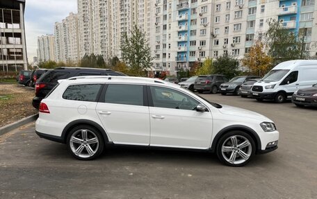 Volkswagen Passat B7, 2013 год, 2 090 000 рублей, 2 фотография