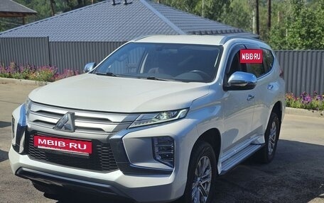 Mitsubishi Pajero Sport III рестайлинг, 2021 год, 3 600 000 рублей, 6 фотография