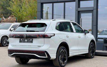 Volkswagen Tiguan, 2024 год, 6 000 000 рублей, 12 фотография