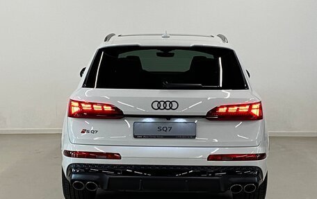 Audi SQ7, 2024 год, 18 250 000 рублей, 10 фотография