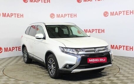 Mitsubishi Outlander III рестайлинг 3, 2017 год, 2 150 000 рублей, 3 фотография