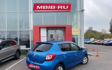 Renault Sandero II рестайлинг, 2015 год, 995 000 рублей, 5 фотография