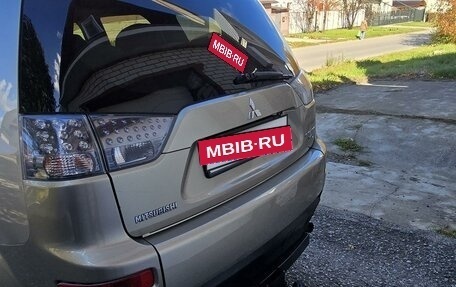 Mitsubishi Outlander III рестайлинг 3, 2007 год, 1 270 000 рублей, 3 фотография