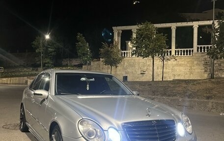 Mercedes-Benz E-Класс, 2005 год, 1 700 000 рублей, 1 фотография