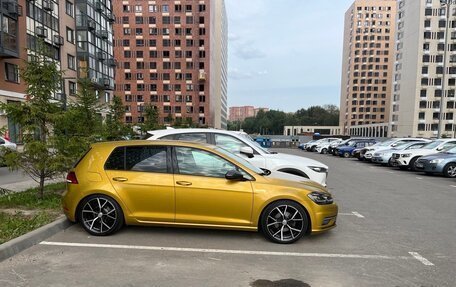 Volkswagen Golf VII, 2018 год, 1 950 000 рублей, 3 фотография