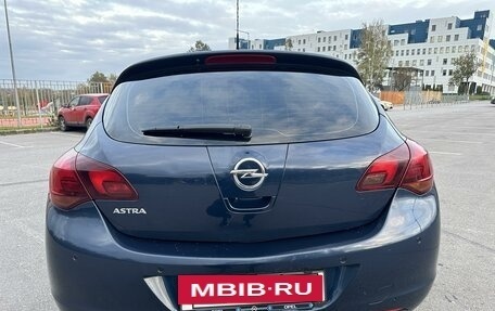 Opel Astra J, 2010 год, 900 000 рублей, 4 фотография