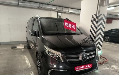 Mercedes-Benz V-Класс, 2019 год, 6 500 000 рублей, 4 фотография