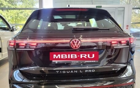 Volkswagen Tiguan, 2024 год, 6 798 000 рублей, 18 фотография