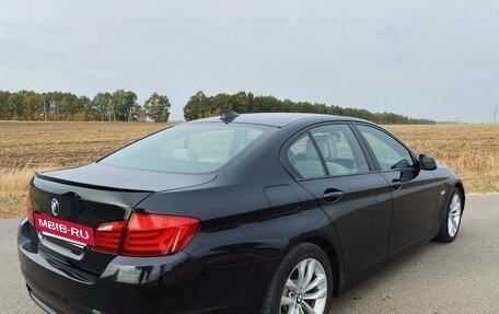 BMW 5 серия, 2011 год, 1 800 000 рублей, 4 фотография