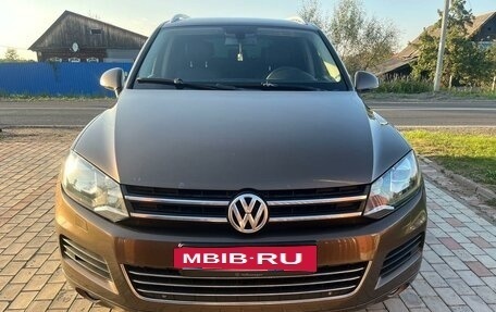 Volkswagen Touareg III, 2013 год, 2 222 000 рублей, 2 фотография