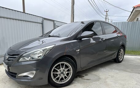 Hyundai Solaris II рестайлинг, 2015 год, 850 000 рублей, 2 фотография