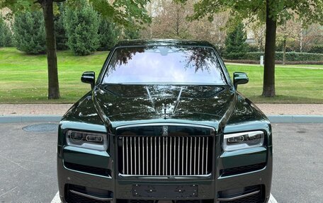 Rolls-Royce Cullinan, 2023 год, 62 900 000 рублей, 8 фотография