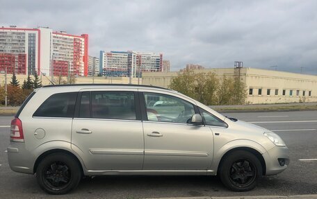 Opel Zafira B, 2010 год, 790 000 рублей, 2 фотография