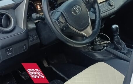 Toyota RAV4, 2018 год, 2 850 000 рублей, 4 фотография