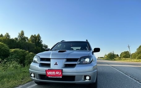 Mitsubishi Outlander III рестайлинг 3, 2002 год, 1 400 000 рублей, 3 фотография