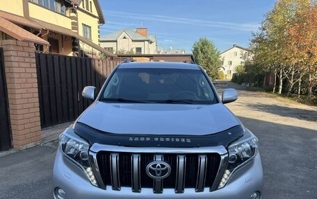 Toyota Land Cruiser Prado 150 рестайлинг 2, 2013 год, 3 349 000 рублей, 2 фотография