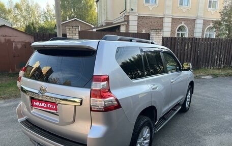 Toyota Land Cruiser Prado 150 рестайлинг 2, 2013 год, 3 349 000 рублей, 9 фотография