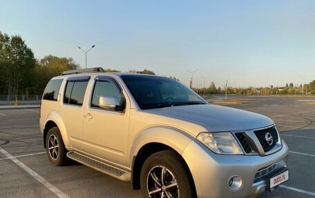 Nissan Pathfinder, 2012 год, 1 100 000 рублей, 2 фотография