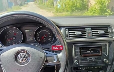 Volkswagen Jetta VI, 2015 год, 1 700 000 рублей, 15 фотография