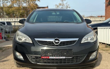 Opel Astra J, 2011 год, 899 000 рублей, 2 фотография