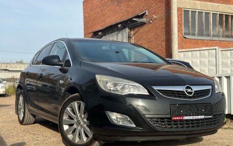 Opel Astra J, 2011 год, 899 000 рублей, 3 фотография