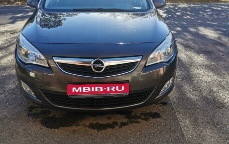 Opel Astra J, 2012 год, 1 120 000 рублей, 10 фотография