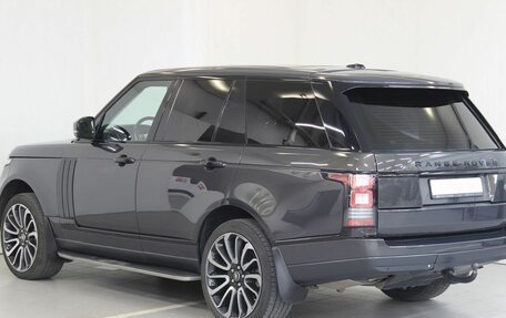 Land Rover Range Rover IV рестайлинг, 2015 год, 3 890 000 рублей, 7 фотография