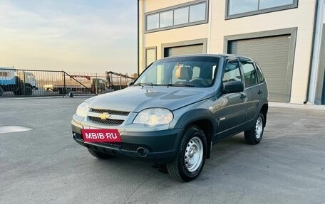 Chevrolet Niva I рестайлинг, 2016 год, 729 000 рублей, 2 фотография