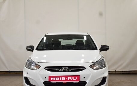 Hyundai Solaris II рестайлинг, 2013 год, 920 000 рублей, 3 фотография