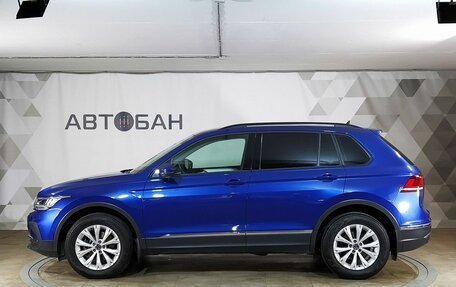 Volkswagen Tiguan II, 2021 год, 3 300 000 рублей, 4 фотография