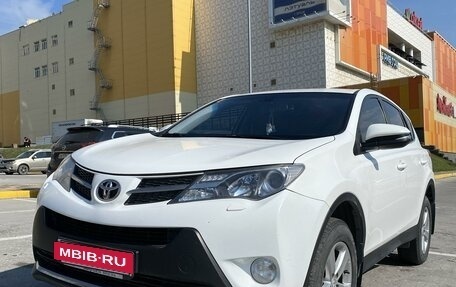 Toyota RAV4, 2013 год, 2 200 000 рублей, 5 фотография