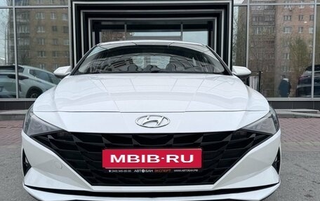 Hyundai Elantra, 2021 год, 2 259 000 рублей, 2 фотография