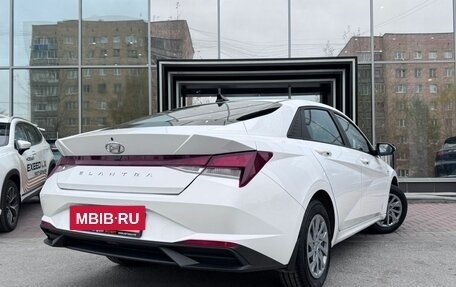 Hyundai Elantra, 2021 год, 2 259 000 рублей, 5 фотография