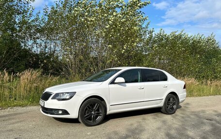 Skoda Superb III рестайлинг, 2013 год, 1 780 000 рублей, 1 фотография