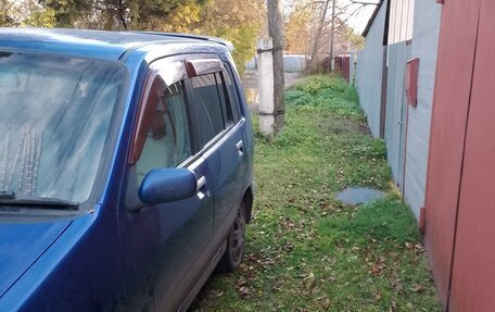 Nissan Cube II, 2001 год, 300 000 рублей, 6 фотография