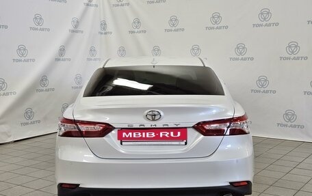 Toyota Camry, 2019 год, 2 950 000 рублей, 6 фотография