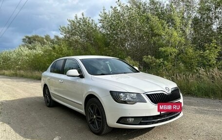 Skoda Superb III рестайлинг, 2013 год, 1 780 000 рублей, 2 фотография