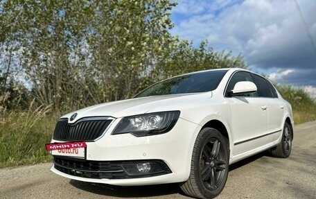 Skoda Superb III рестайлинг, 2013 год, 1 780 000 рублей, 3 фотография