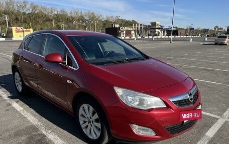 Opel Astra J, 2010 год, 770 000 рублей, 2 фотография