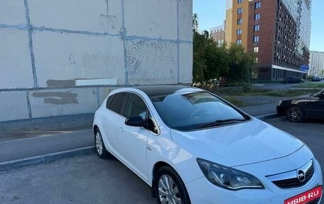 Opel Astra J, 2011 год, 750 000 рублей, 3 фотография