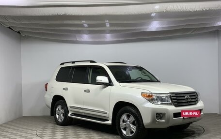 Toyota Land Cruiser 200, 2015 год, 4 379 000 рублей, 3 фотография