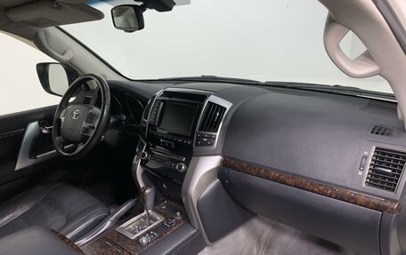 Toyota Land Cruiser 200, 2015 год, 4 379 000 рублей, 14 фотография