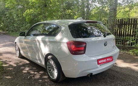 BMW 1 серия, 2013 год, 1 200 000 рублей, 3 фотография