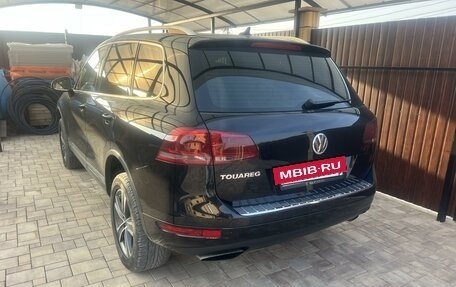 Volkswagen Touareg III, 2010 год, 2 298 000 рублей, 3 фотография