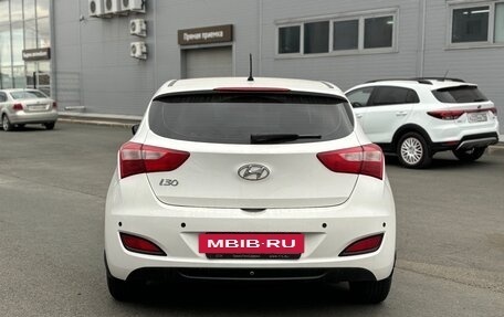 Hyundai i30 II рестайлинг, 2013 год, 950 000 рублей, 6 фотография