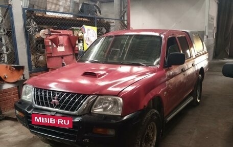 Mitsubishi L200 III рестайлинг, 2001 год, 300 000 рублей, 3 фотография