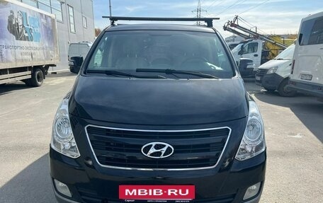 Hyundai Grand Starex Grand Starex I рестайлинг 2, 2016 год, 2 500 000 рублей, 2 фотография