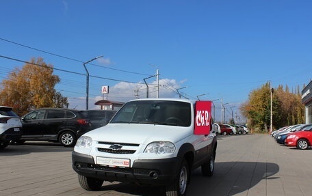 Chevrolet Niva I рестайлинг, 2016 год, 783 200 рублей, 3 фотография